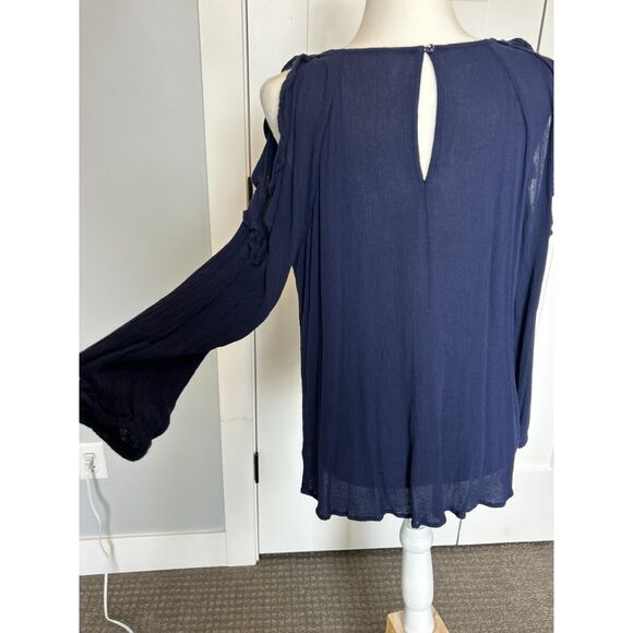 Old Navy Cold Shoulder Crepe Fabric Lightweight Top Size XL - Picture 6 of 12